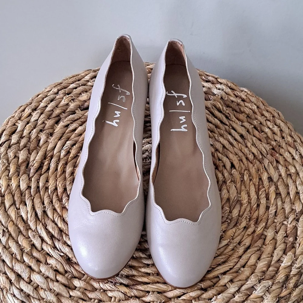 NWOT French Sole‎ FS/NY Womens Wave Beige/Nude Leather Pump Heels S-7.5
